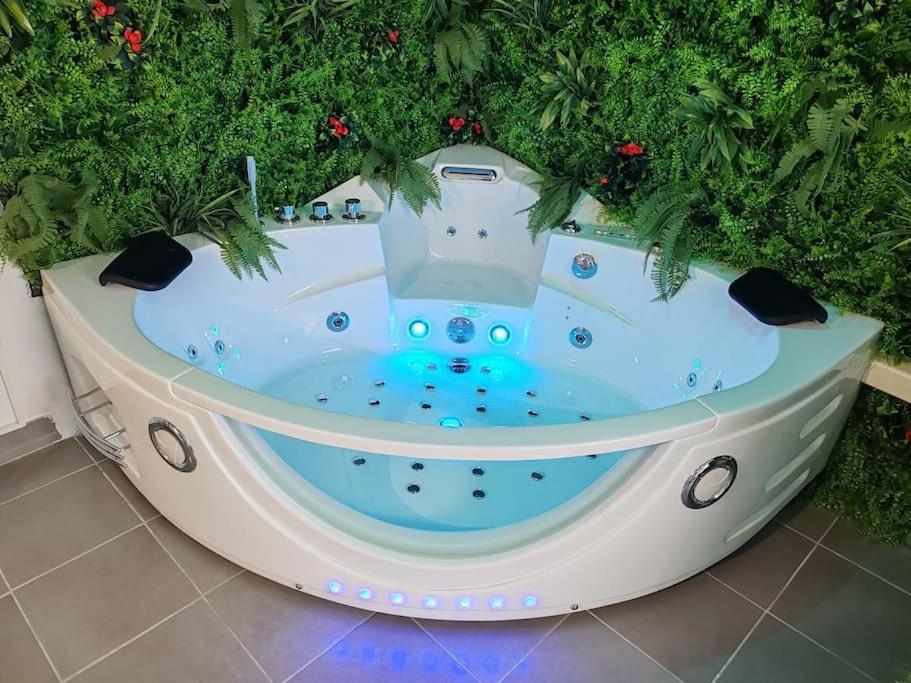 L'eden, Maison Atypique Hébergement de vacances *